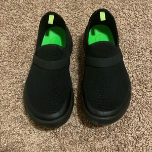 OOFOS WOMEN'S LOW SHOE - BLACK